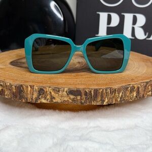 Karl Lagerfeld Teal Square Frame Women’s Sunglasses 53|17|140